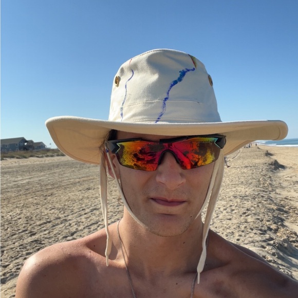 Meet your Posher, Caleb - Picture 4 of 4